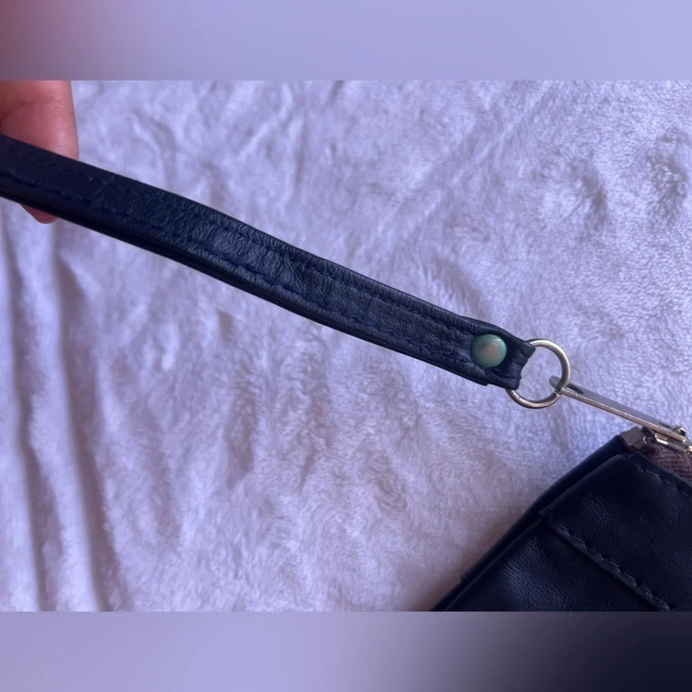 VKK dark blue black leather pouch/wristlet zipper Genuine Leather lightweight